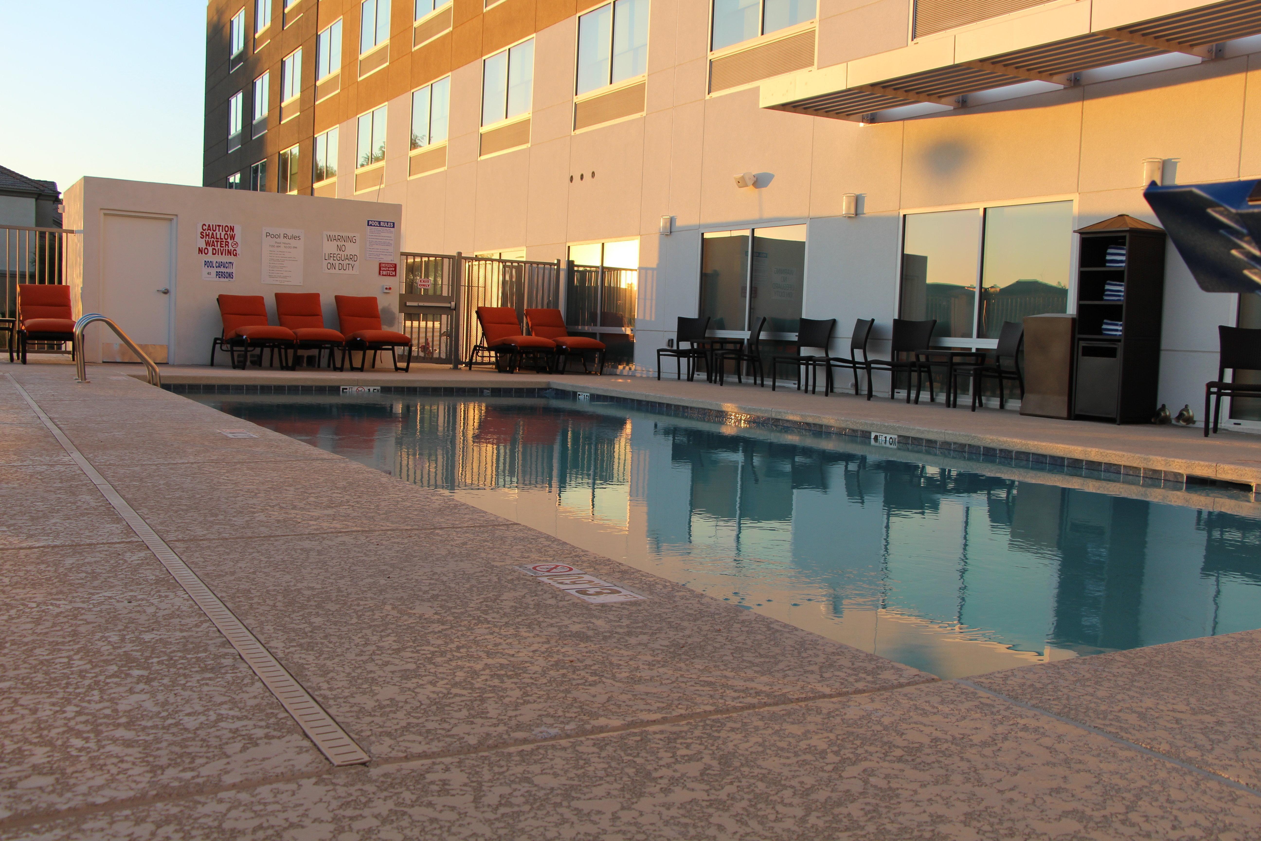 Holiday Inn Express & Suites - Phoenix - Airport North, An Ihg Hotel Dış mekan fotoğraf